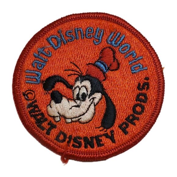 Walt Disney World Goofy 3" Vintage Sew On Patch - Picture 1 of 2